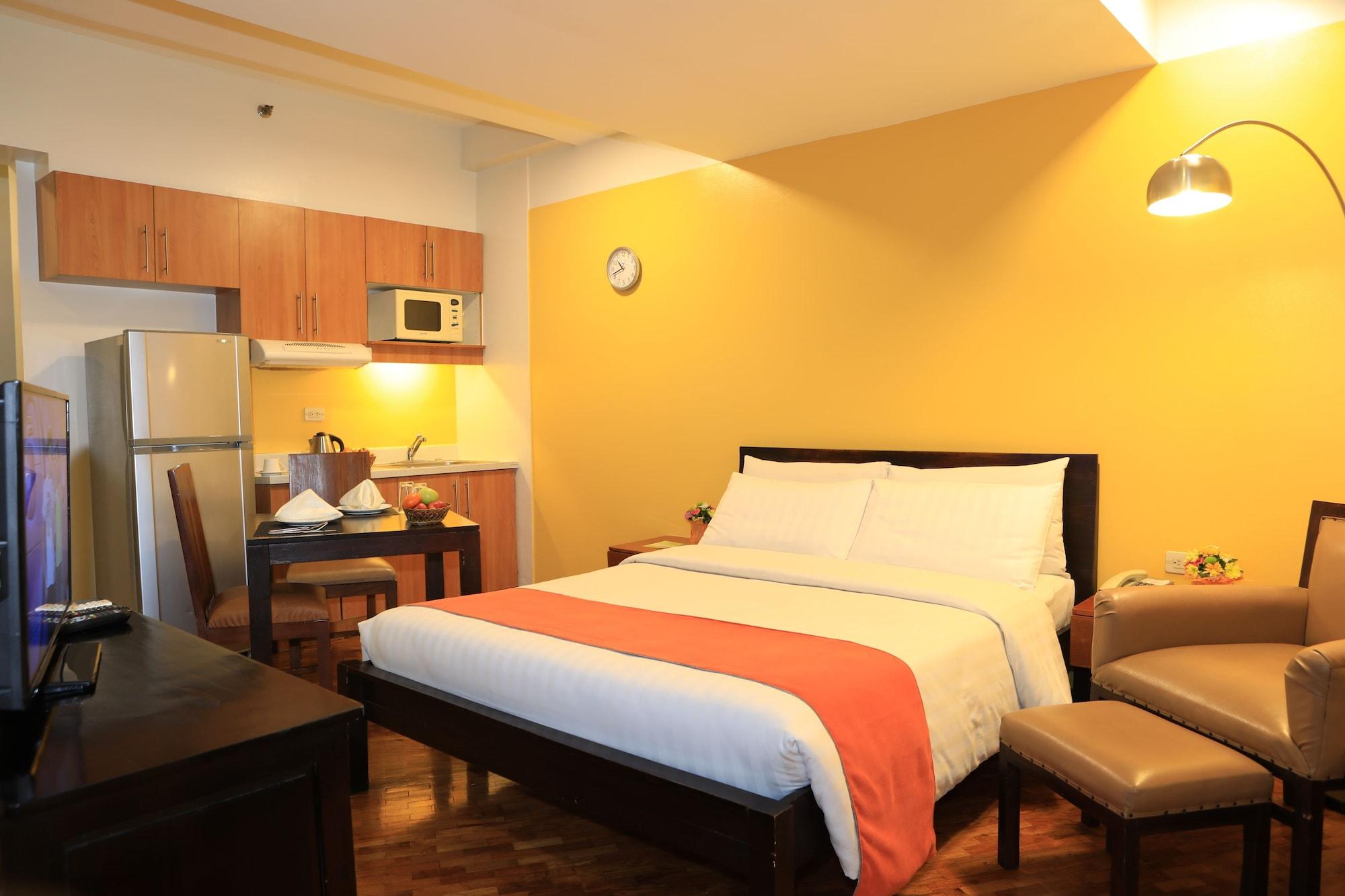 The Malayan Plaza Hotel Pasig City Kültér fotó