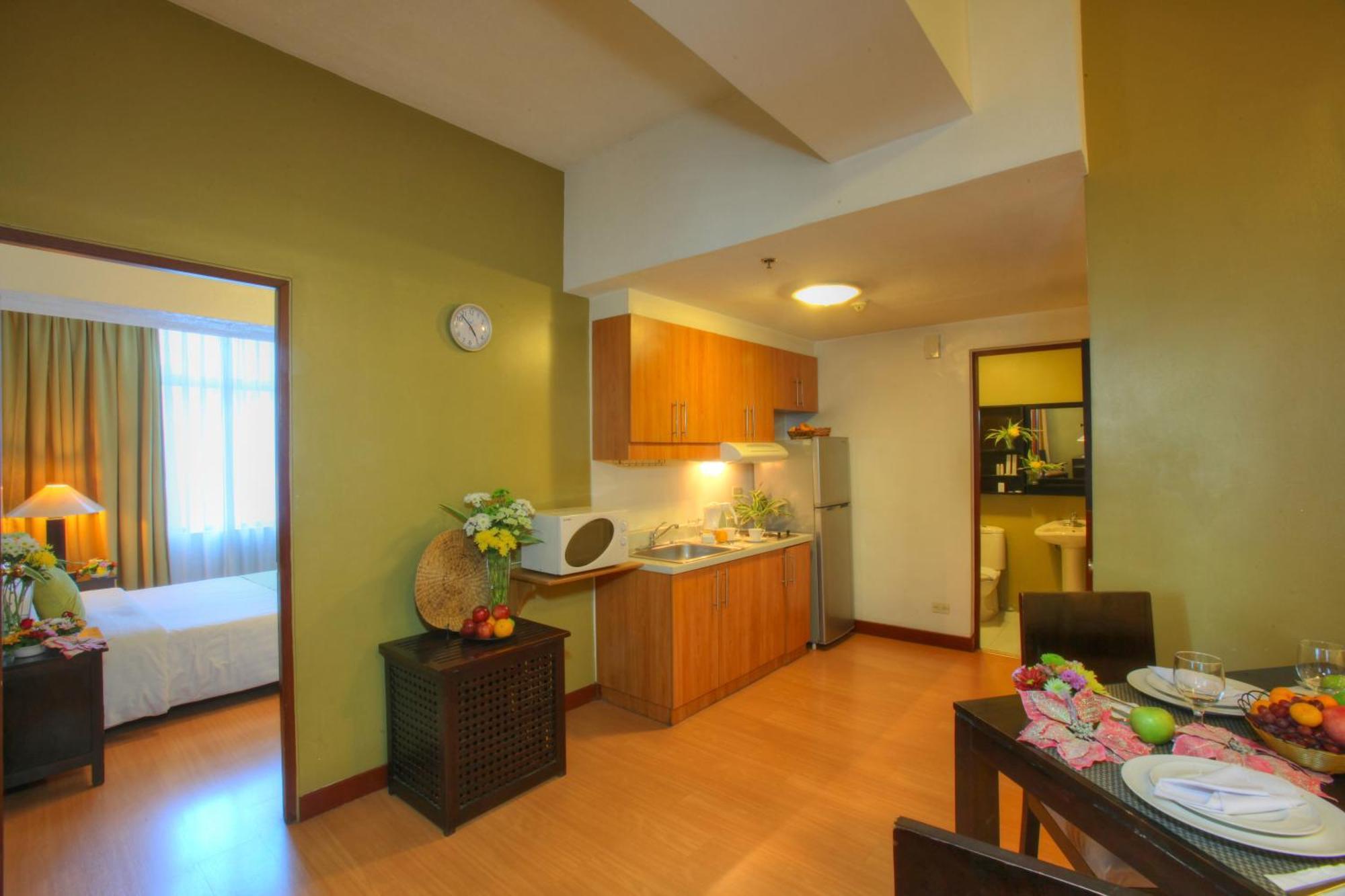 The Malayan Plaza Hotel Pasig City Kültér fotó