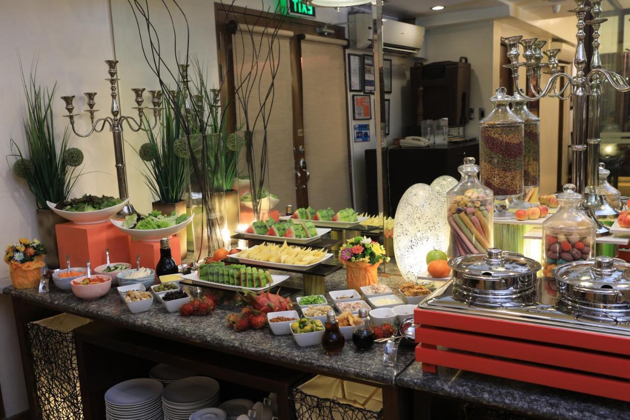 The Malayan Plaza Hotel Pasig City Kültér fotó